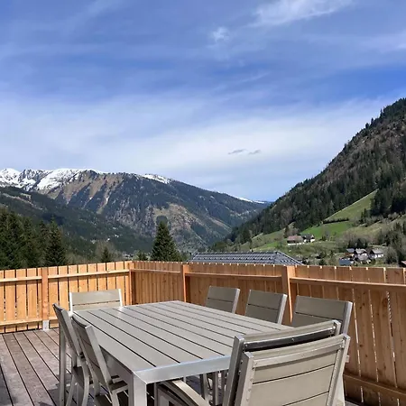 Ahorn Mountainlodge