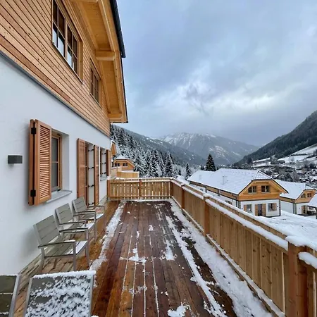 Ahorn Mountainlodge *